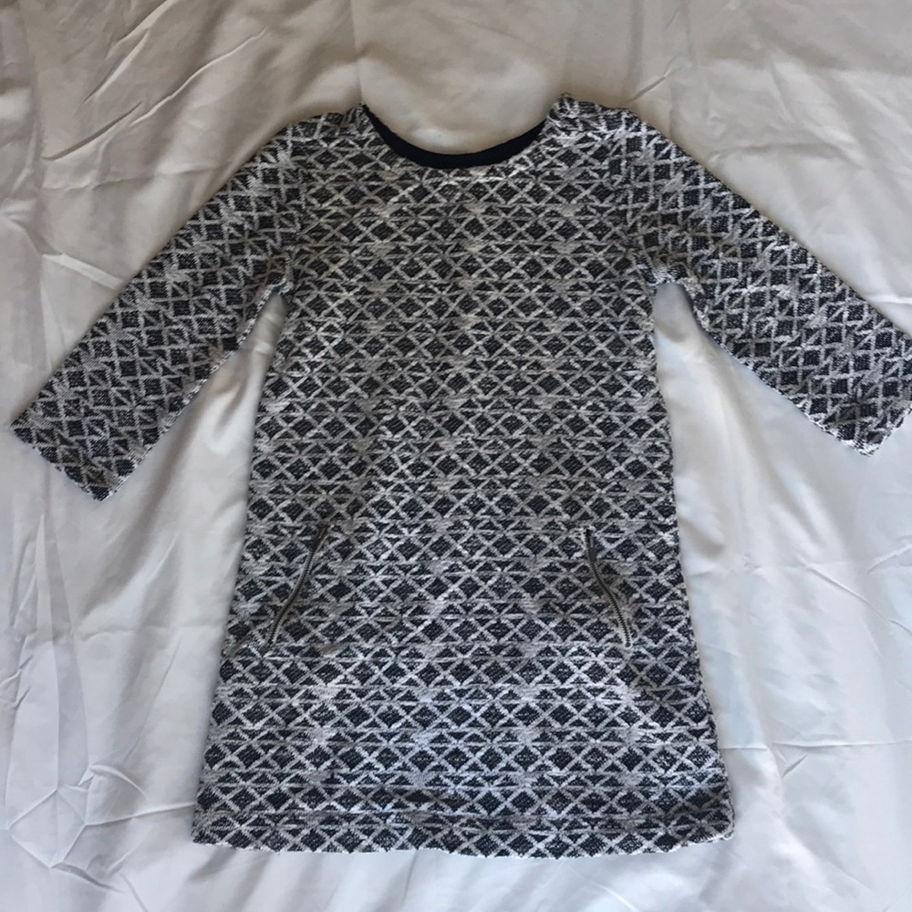 Girls size 8 gap dress.